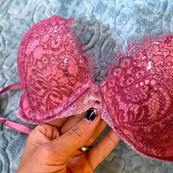 Victoria's Secret Other - Pink push up bra